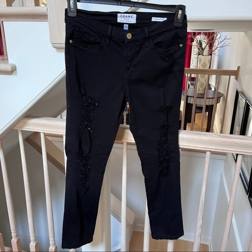 Frame Denim Le Skinny de Jeanne Distressed Jeans in Film Noir 28 - Picture 3 of 9